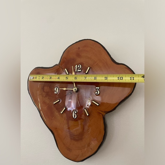 Vintage Wood Clock Live Edge High Gloss - Picture 4 of 4